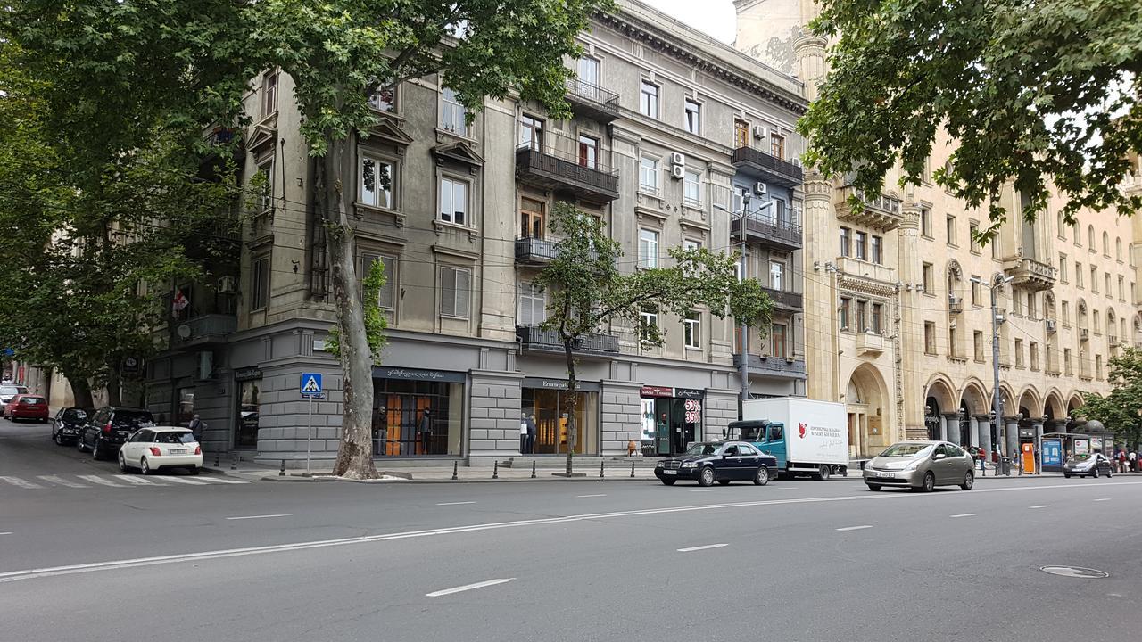 Sweet Rooms Inn Тбилиси Екстериор снимка
